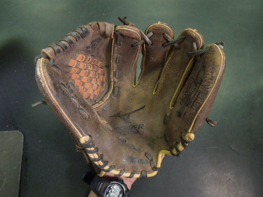 Used Mizuno Prospect Powerclose RHT 11.5" Glove