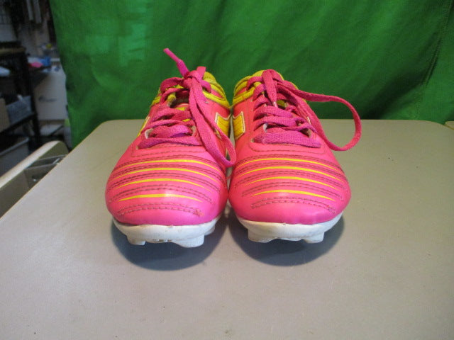 Load image into Gallery viewer, Used Diadora Youth Size 1 Soccer Cleats
