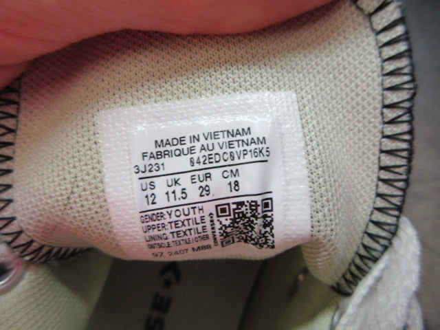 Load image into Gallery viewer, Used Converse Chuck Taylor All Star Sneakers - Size Youth 12
