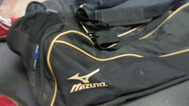 Load image into Gallery viewer, Used Mizuno Catchers Rolling Bag
