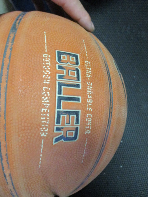 Load image into Gallery viewer, Used Nike Baller Outdoor Basketball
