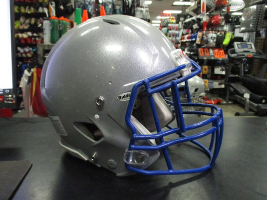 Used Riddell Speed Icon Football Helmet - Size Medium - SZN 2021 Or Newer
