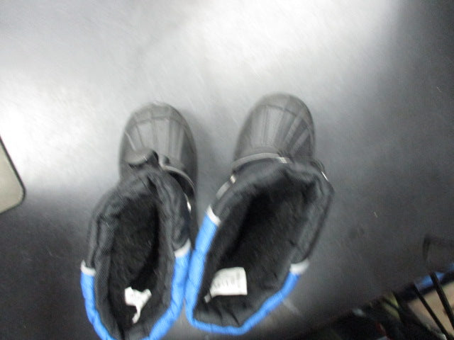 Load image into Gallery viewer, Used Alpine Design Boots Waterproof Size 4
