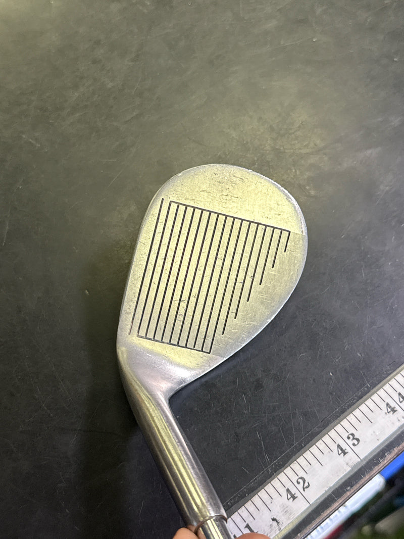 Load image into Gallery viewer, Used Knight Tour Classic Limited Edition 60º Right Hand Soft Hi Lob Wedge
