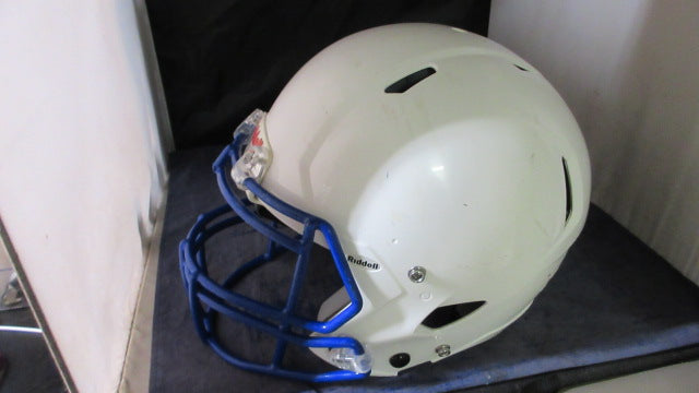 Load image into Gallery viewer, Used Riddell Victor Football Helmet Size Youth L/XL
