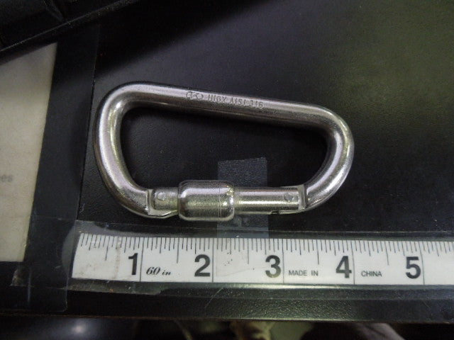 Load image into Gallery viewer, Used Knox 3.5" Quick Lock D Typ Carabiner 2500/50kg
