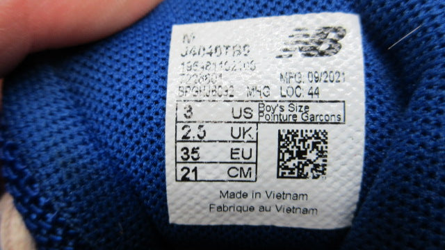 Load image into Gallery viewer, Used New Balance Low Molded Football Cleats - Size Youth 3
