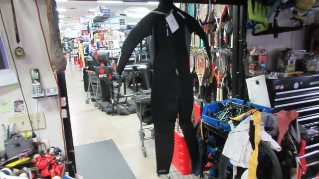 Load image into Gallery viewer, Used Cressi Fast 7mm Womens Wetsuit Size Small
