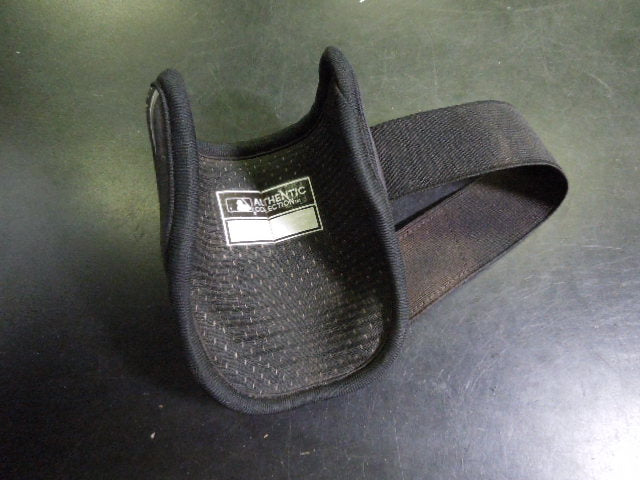 Load image into Gallery viewer, Used Evoshield Elbow Guard in Black
