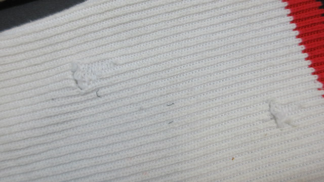 Load image into Gallery viewer, Used Kobe Hockey Socks - Youth Medium
