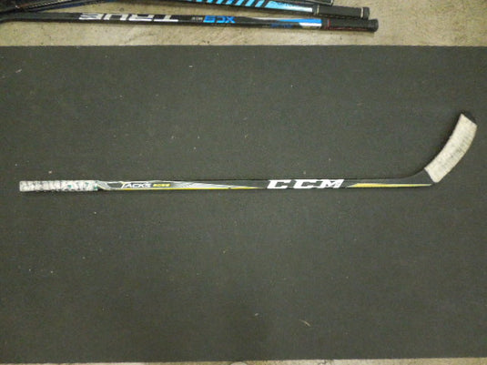Used CCM Super Tacks 5092 Right Hand Hockey Stick 4 Flex