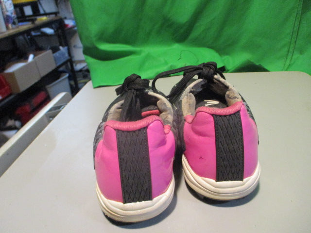 Load image into Gallery viewer, Used Easton Mako Size 3.5 Cleats
