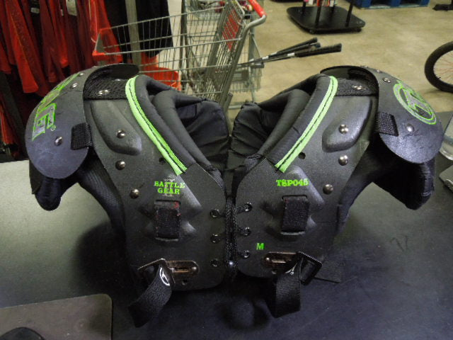 Load image into Gallery viewer, Used Tag Battle Gear II TSP045 Football Shoulder Pads Size Youth Medium
