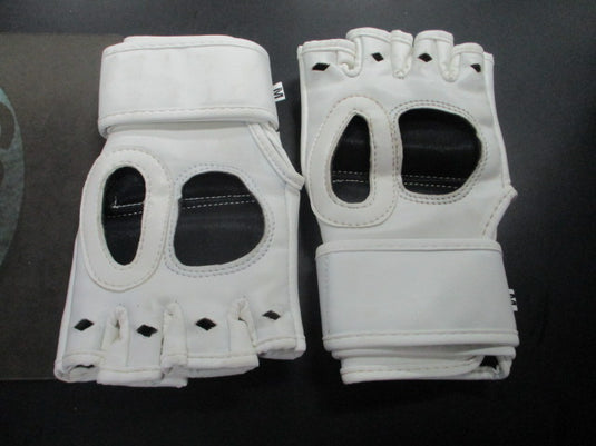 Used JABZ White Medium Bag Gloves