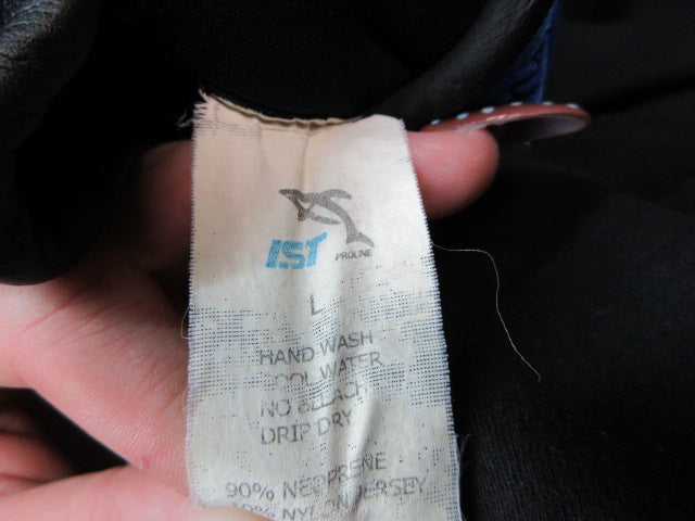 Load image into Gallery viewer, Used IST Proline 3mm Shorty Wetsuit - Size Large *FEW RIPS*

