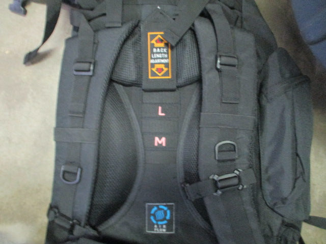 Load image into Gallery viewer, Teton Explorer 65 5lb Pack 65 Liter Weist 28"-70" Maroon
