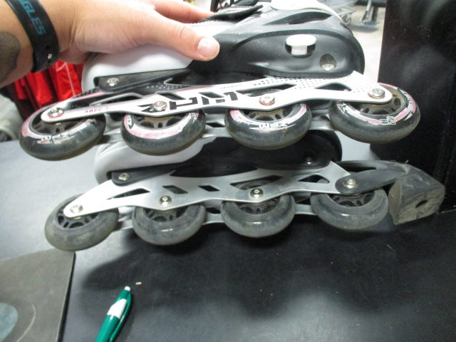 Load image into Gallery viewer, Used 2PM Sports Adjustable Size 3Y - 6Y Light UP Inline Roller Skates
