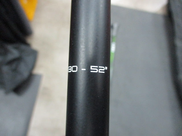 Load image into Gallery viewer, Used Leki Light Weight Alloy Quantum 52&quot; Downhill Ski Poles

