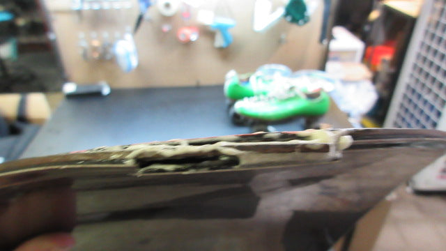 Load image into Gallery viewer, Used Evan Venture 162cm Snowboard *Damage To Lip*
