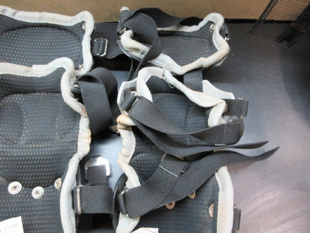 Load image into Gallery viewer, Used Louisville Slugger Leg Guards Youth Black

