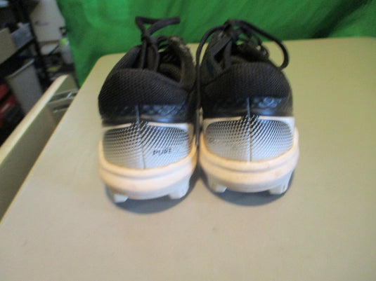 Used Adidas Pure Hustle Size 3.5 Cleats