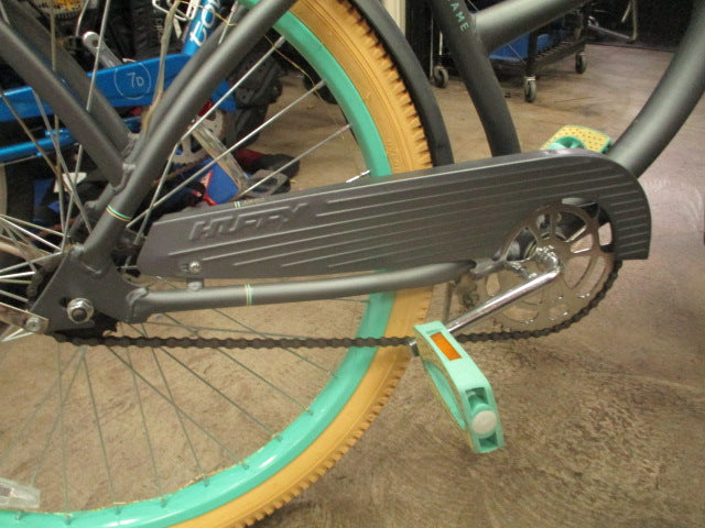 Load image into Gallery viewer, Used Huffy Nel Lusso Women's 26" Cruiser Bike
