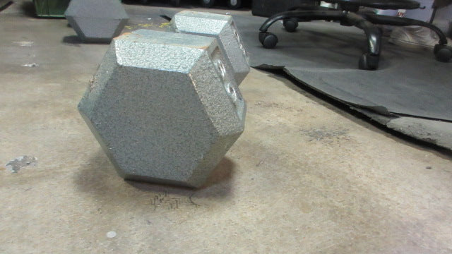 Load image into Gallery viewer, Used 80 LB Cast Iron Dumbbell

