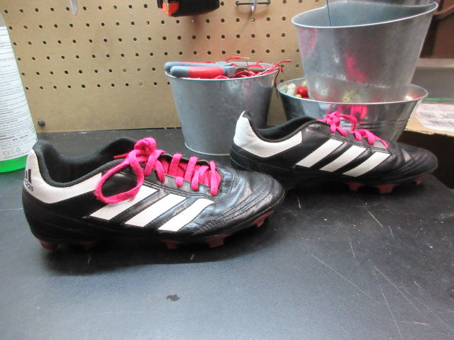 Load image into Gallery viewer, Used Adidas Soccer Cleats - Size Youth 3.5
