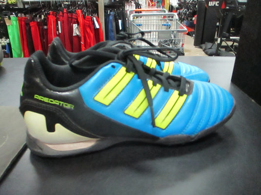 Used Adidas Predator Size 4 Indoor Soccer Shoes