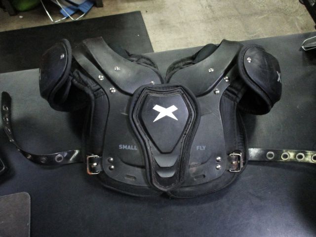 Load image into Gallery viewer, Used Xenith Fly Youth Shoulder Pads Size Small
