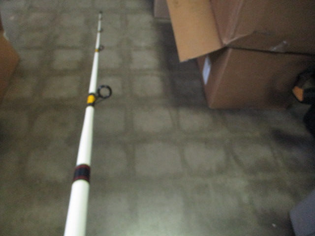 Load image into Gallery viewer, Used South bend SeaHawk Graphite 12' Surf Spinning Rod 4527
