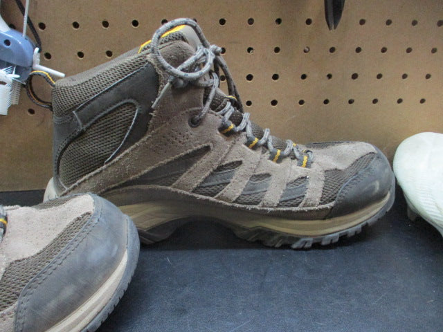 Load image into Gallery viewer, Used Columbia Crestwood Mid Waterproof Hiking Boots - Size 8.5
