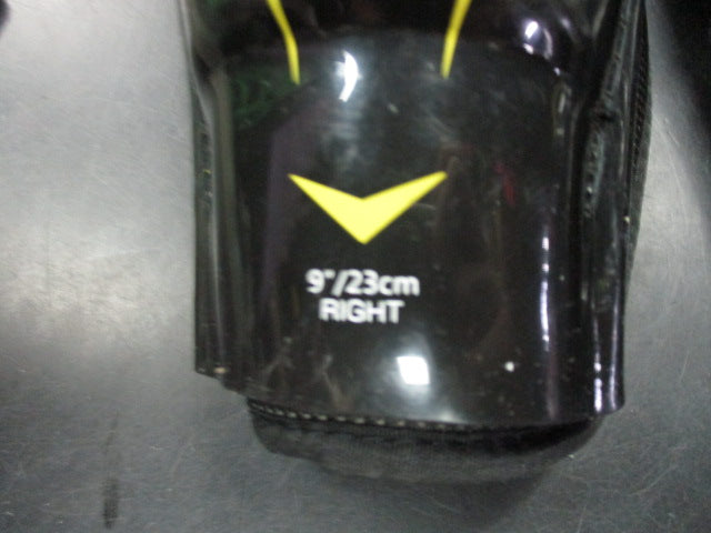 Load image into Gallery viewer, Used Pure Hockey 9&quot; Shin Guards
