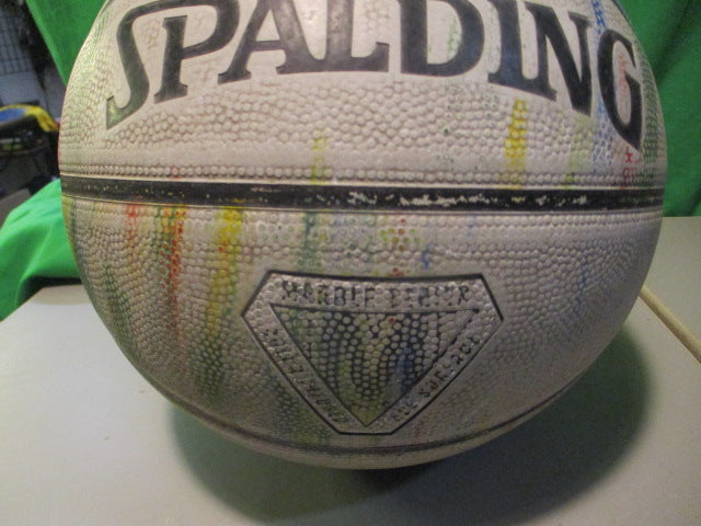 Load image into Gallery viewer, Used Spalding Marble Series 29.5 basketball
