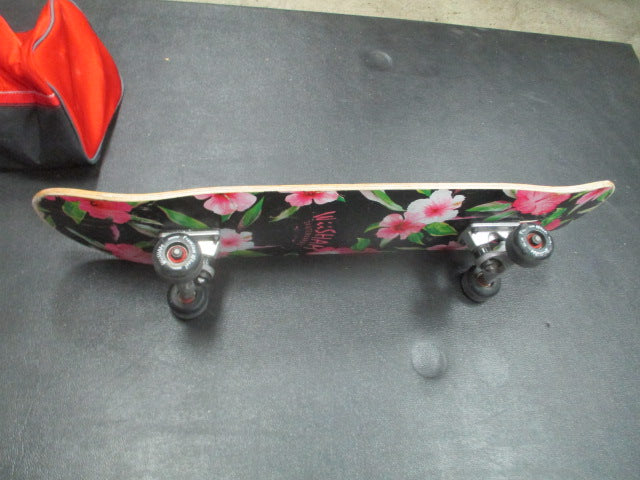 Load image into Gallery viewer, Used Wiisham Pro 31&quot;  Skateboard
