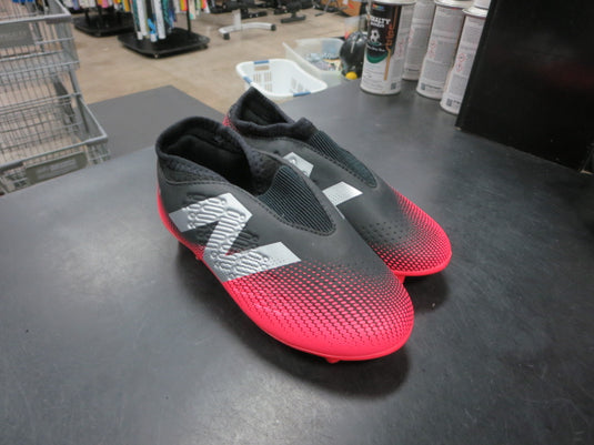 Like New New Balance Tekela Mgique V4+ Laceless Soccer Cleat Size 11.5