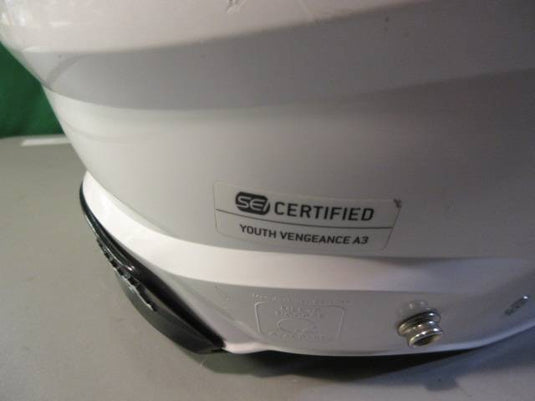 Used Schutt Vengeance A3 White Youth Medium Football Helmet
