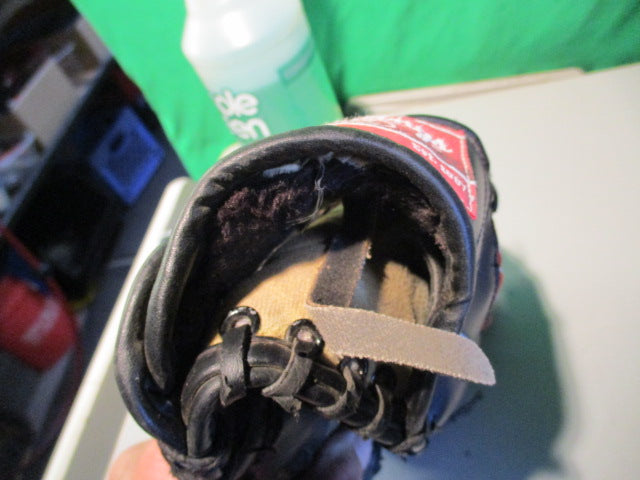 Load image into Gallery viewer, Used Rawlings Alex Rodriguez 11&quot; Glove - RHT
