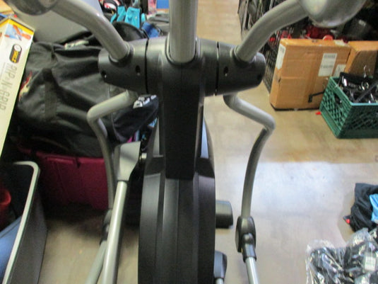 Used Spirit C Series CE 800 ELLIPTICAL Self Generated