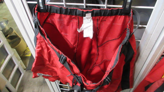 Load image into Gallery viewer, Used Bauer Mission Hockey Breezers Size Adult
