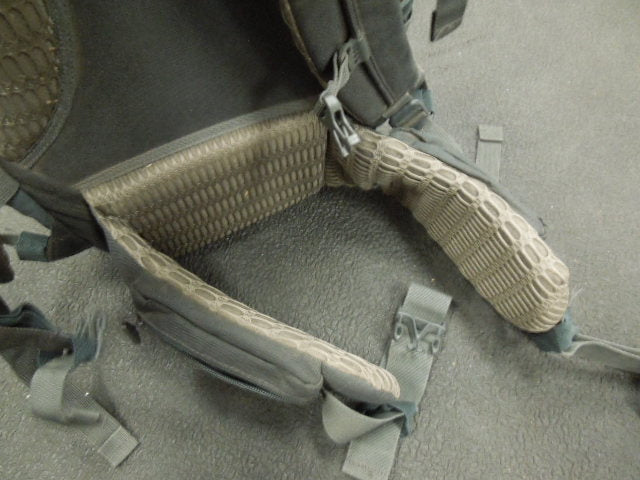 Load image into Gallery viewer, Used Rustic Ridge Hunting / Backpacking Pack with Waist Support

