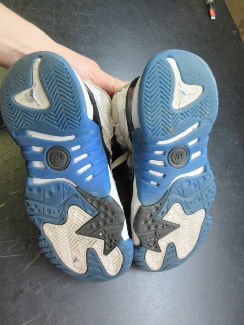 Load image into Gallery viewer, Used Nike Air Jordan Jumpman Basketball Shoes - Size Youth 4
