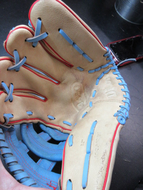 Load image into Gallery viewer, Used Wilson A450 12" Leather Glove - RHT
