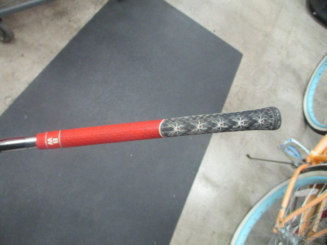 Load image into Gallery viewer, Used Taylormade Rescue MID 19 Deg 3 Hybrid - RH
