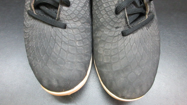 Load image into Gallery viewer, Used Under Armour Women's Glyde 2.0 RM Softball Cleats - Size 7
