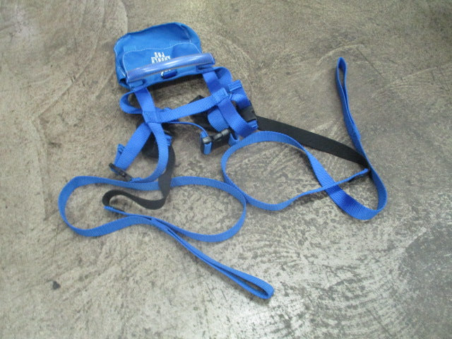Load image into Gallery viewer, Used Launch Pad Kids Ski Training Harness
