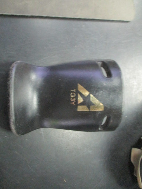 Usd All-Star TG3Y  Black Catcher's Throat Guard