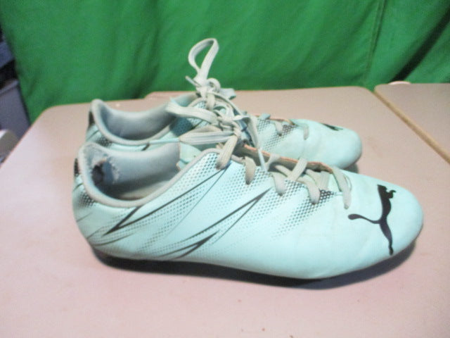 Load image into Gallery viewer, Used Puma Ultra Firm Size 5 Soccer Cleats
