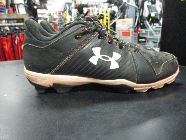 Load image into Gallery viewer, Used Under Armour Leadoff Size Youth 4 Cleats

