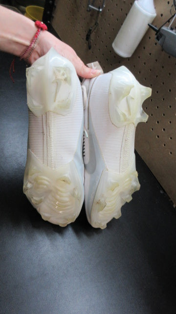 Used Nike Vapor Football Cleats - Size 9.5